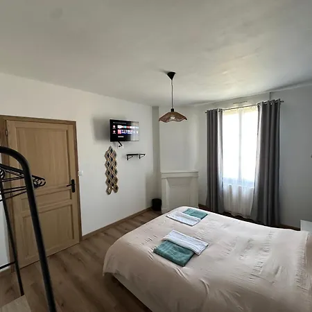 La Maison Des Amis ホームステイ